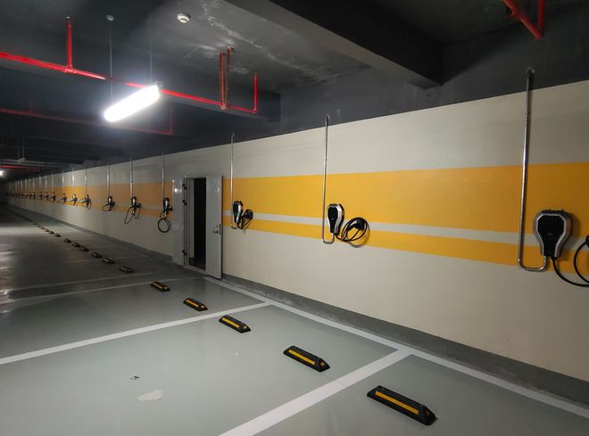 電動(dòng)汽車的“輸電管道”：充電樁施工解析